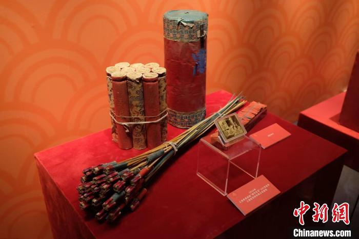 上海市歷史博物館館藏年俗文物展?！⊥躞?攝