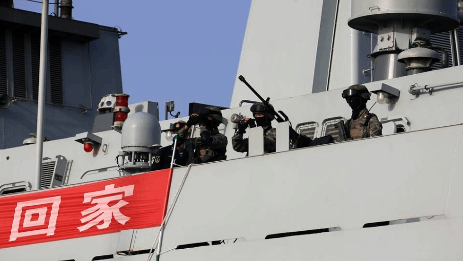 中国海军两艘军舰紧急撤离我在苏丹人员