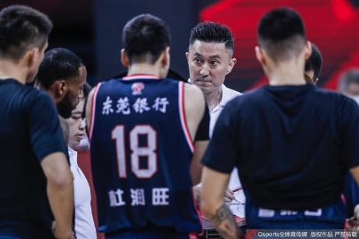 杜锋：年轻球员要珍惜机会 希望球队走更远