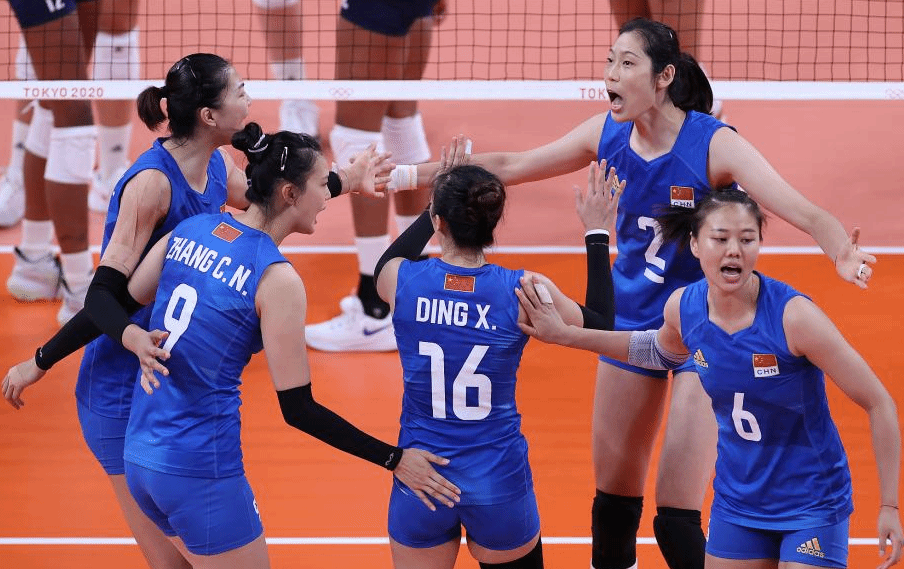 中国女排0-3不敌美国 无奈遭遇两连败