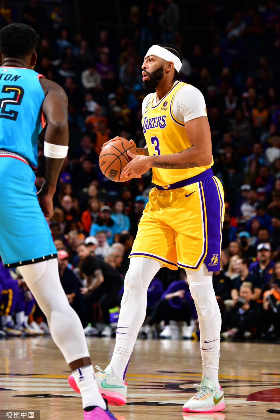 [圖]NBA-濃眉37+21詹姆斯缺陣 湖人三連勝被終結(jié)