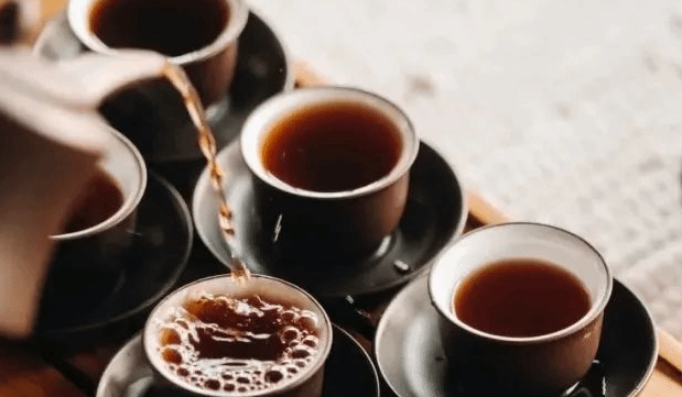 喝茶没喝对反而会伤身！这3类人要少喝茶