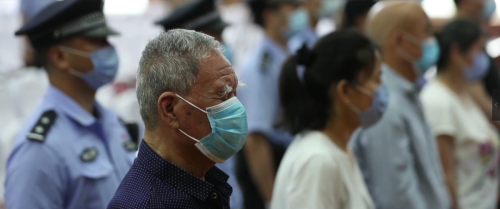 奸淫多名女性致堕胎，役使众信徒为其劳作！“日月气功”为何邪？