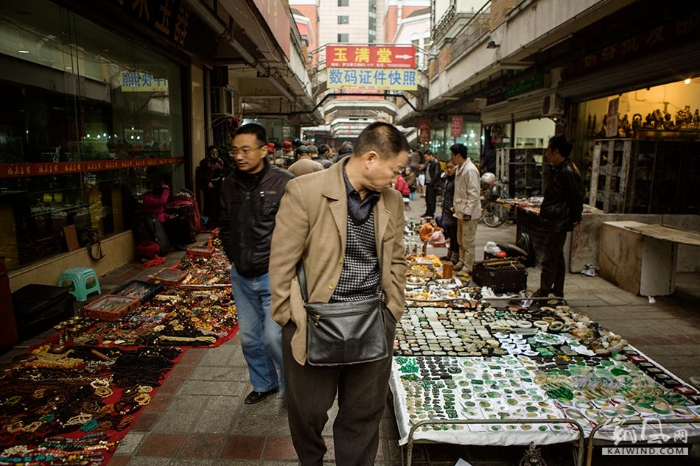 古玩跳蚤市場淘寶眾生相