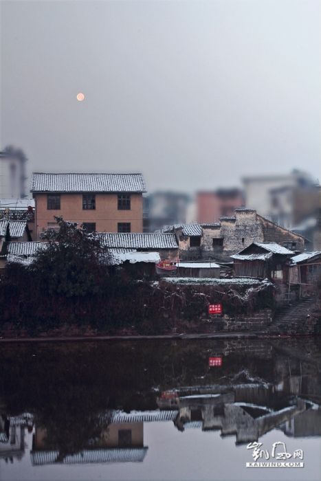 五百年的擁抱，一座城兩座橋
