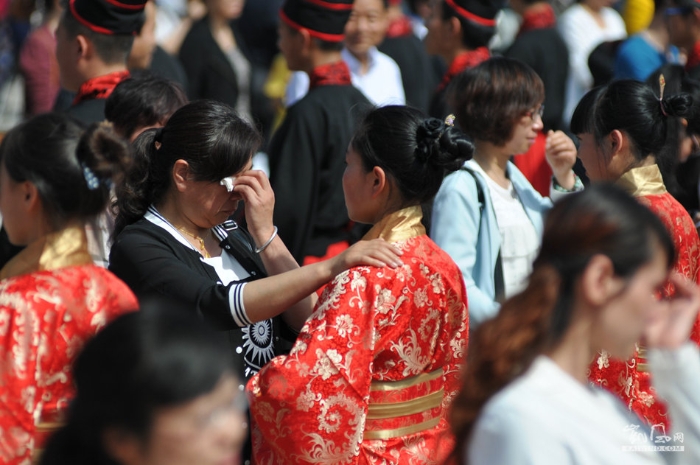 西安舉辦千名學(xué)子漢式成人禮