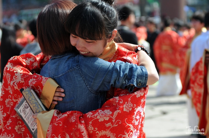 西安舉辦千名學(xué)子漢式成人禮