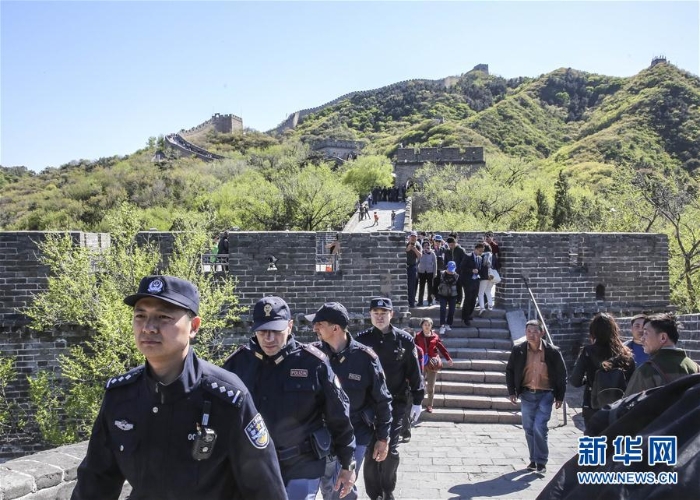 （社會(huì)）（6）中意在八達(dá)嶺長(zhǎng)城進(jìn)行聯(lián)合警務(wù)巡邏