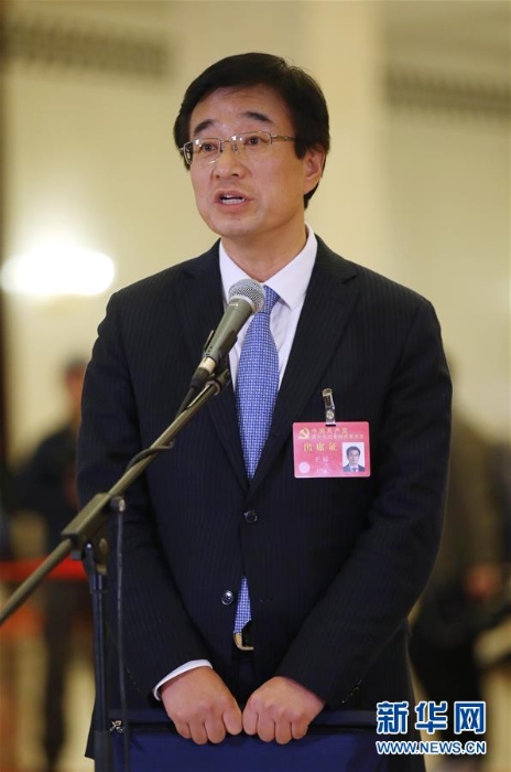 （十九大·黨代表通道）（11）采訪黨代表