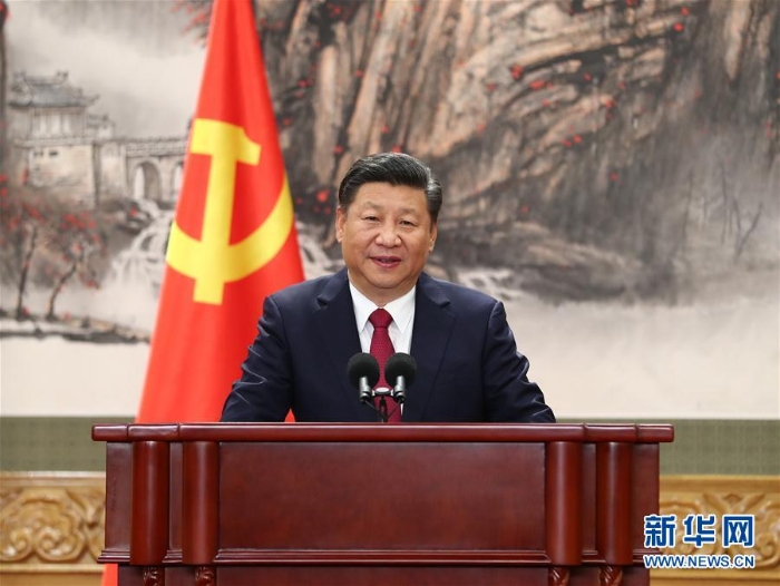 （十九大·XHDW）（3）習(xí)近平等十九屆中央政治局常委與中外記者見面