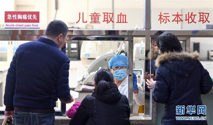 （新華全媒頭條·圖文互動）（2）流感肆虐兒童頻“中招”　求解兒科醫(yī)生緊缺需綜合施策