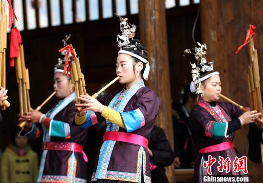 廣西侗鄉(xiāng)歡歌耶舞迎新春