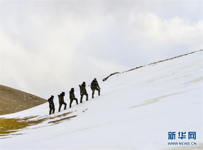 （新華全媒頭條·圖文互動）（4）永不消逝的“移動界碑”——帕米爾高原上的守護