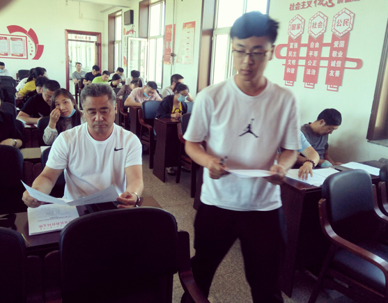 興安盟反邪教警示教育巡回宣講團(tuán)深入突泉縣教育系統(tǒng)開展宣講活動(dòng)現(xiàn)場圖片6.