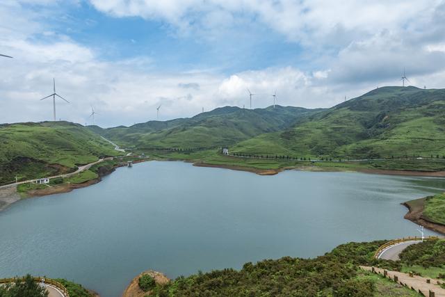 中國(guó)夏天最涼快的5座城市，涼都夏都齊了，看看你更喜歡哪一個(gè)？