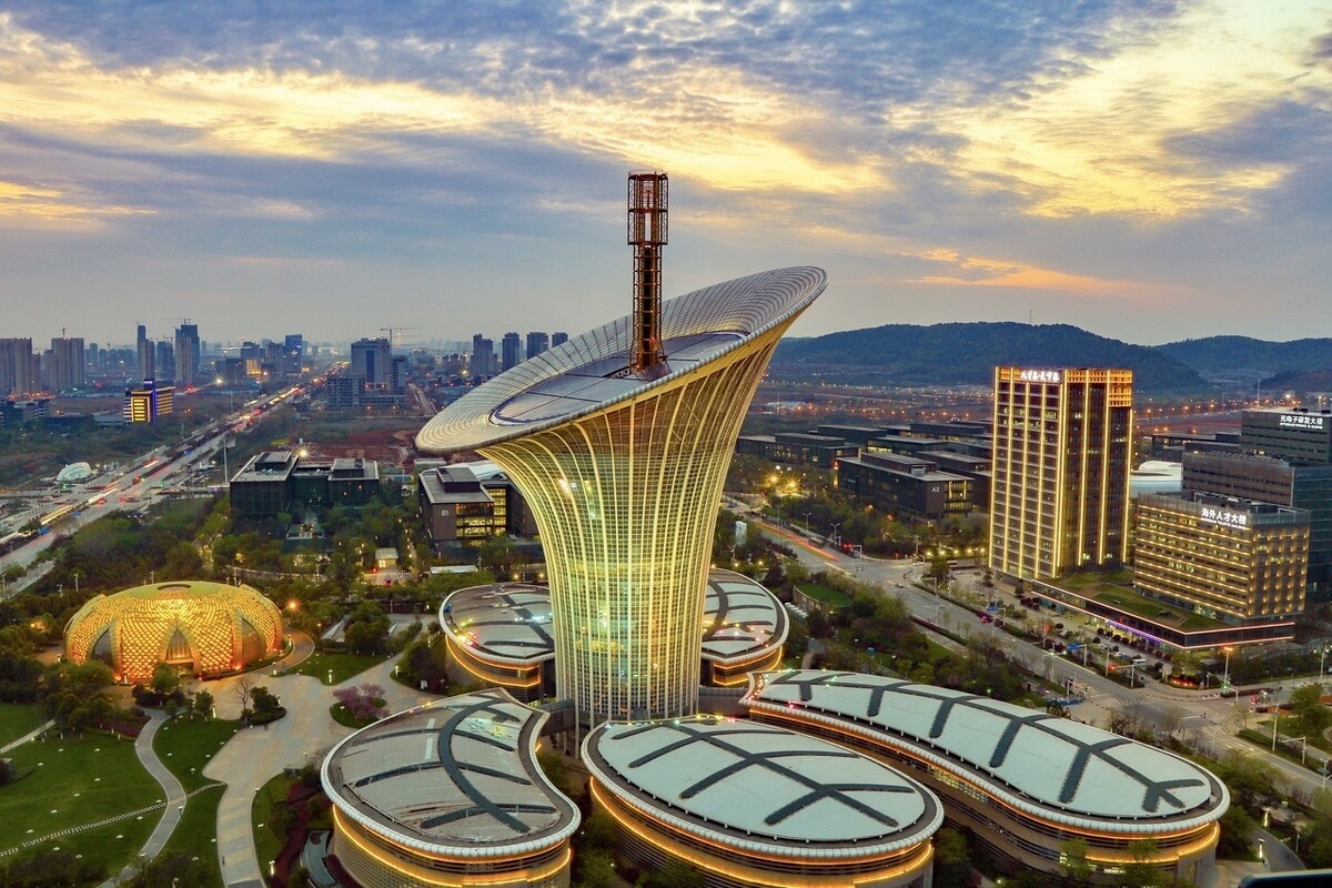 盤點國內(nèi)20座奇特建筑，貴州獨占4座，看完你還能想到哪？