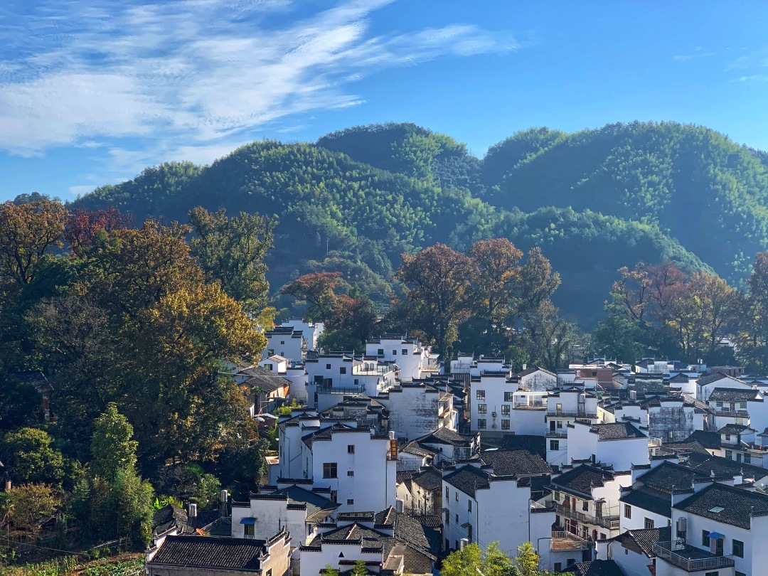 江西深山發(fā)現(xiàn)中國最圓的古村，為千年前南唐國師建造，遠(yuǎn)看似八卦