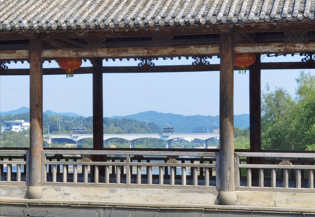 江西深山發(fā)現(xiàn)中國最圓的古村，為千年前南唐國師建造，遠(yuǎn)看似八卦