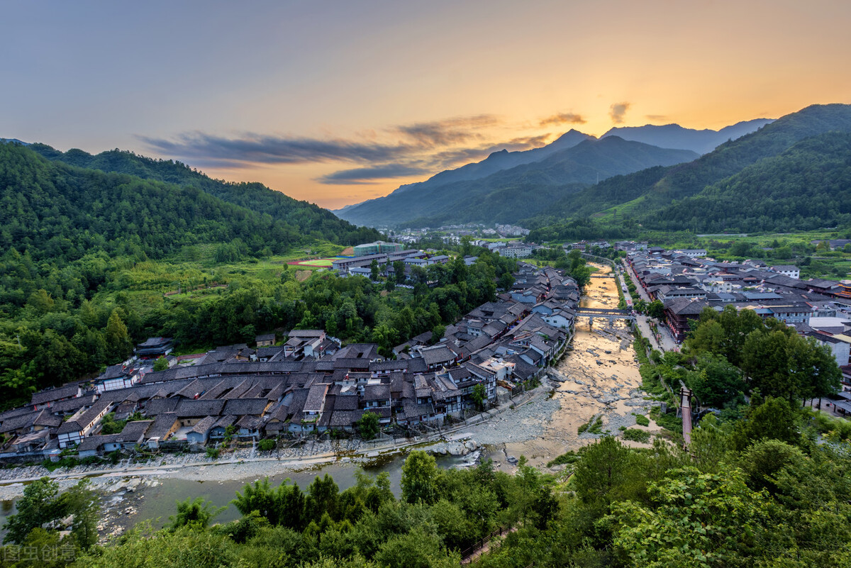這四個(gè)國(guó)內(nèi)非常小眾的小古鎮(zhèn)，最適合一個(gè)人去發(fā)呆了