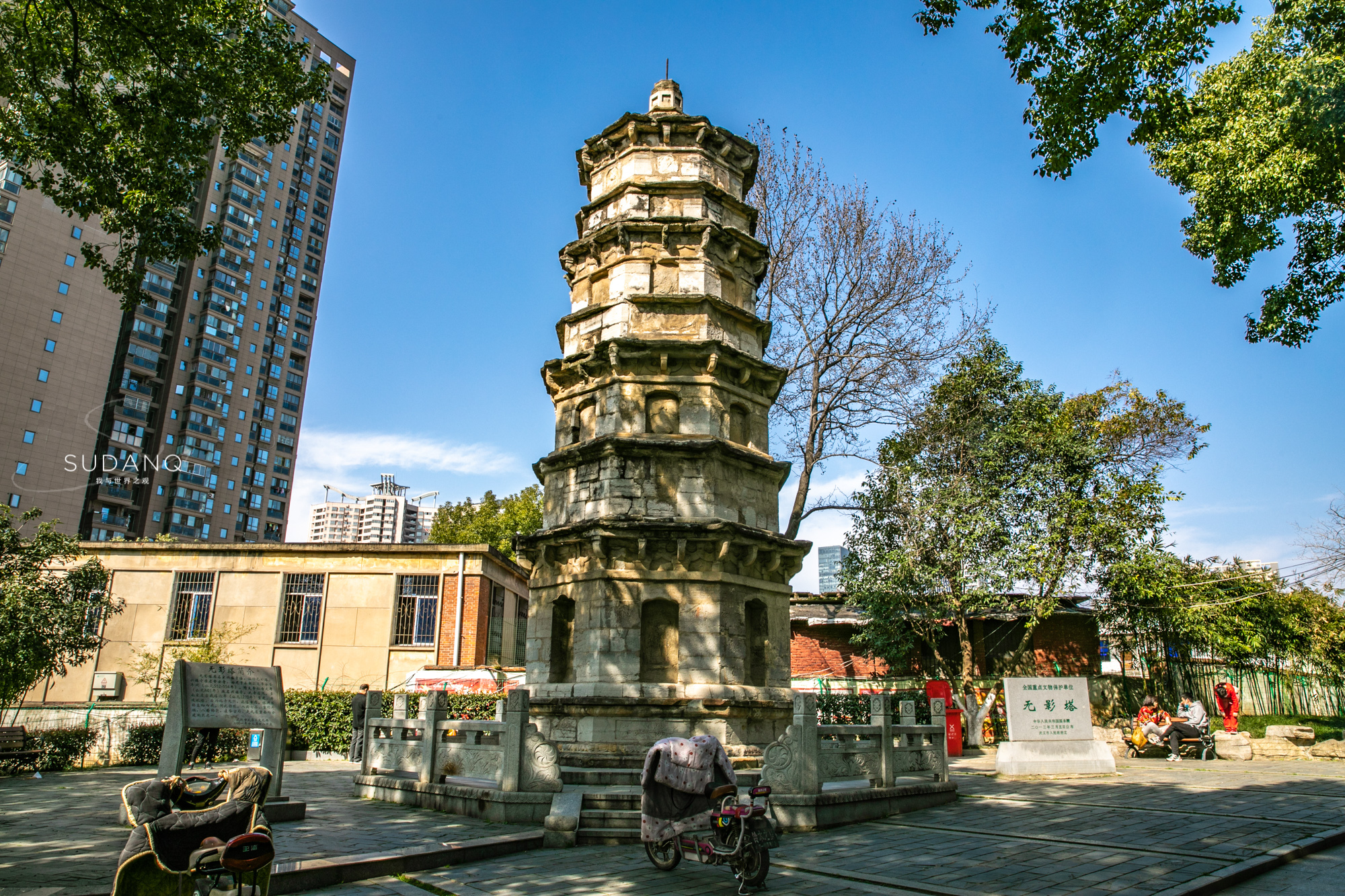 武漢這座古塔相傳是“鎮(zhèn)龍”之物、沒有影子，“江南龍脈”有玄機(jī)