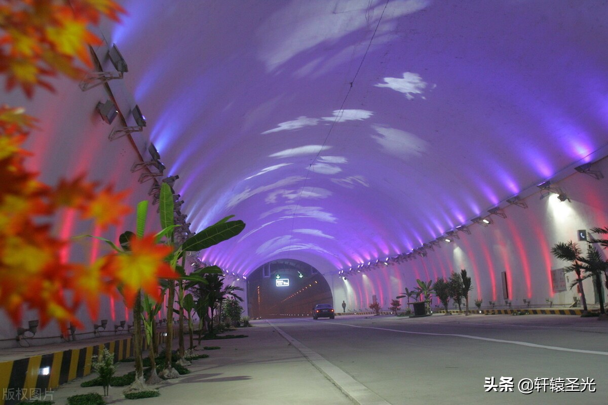 盤點中國最適合自駕的10大公路，坐車?yán)锞湍芸唇^美風(fēng)景