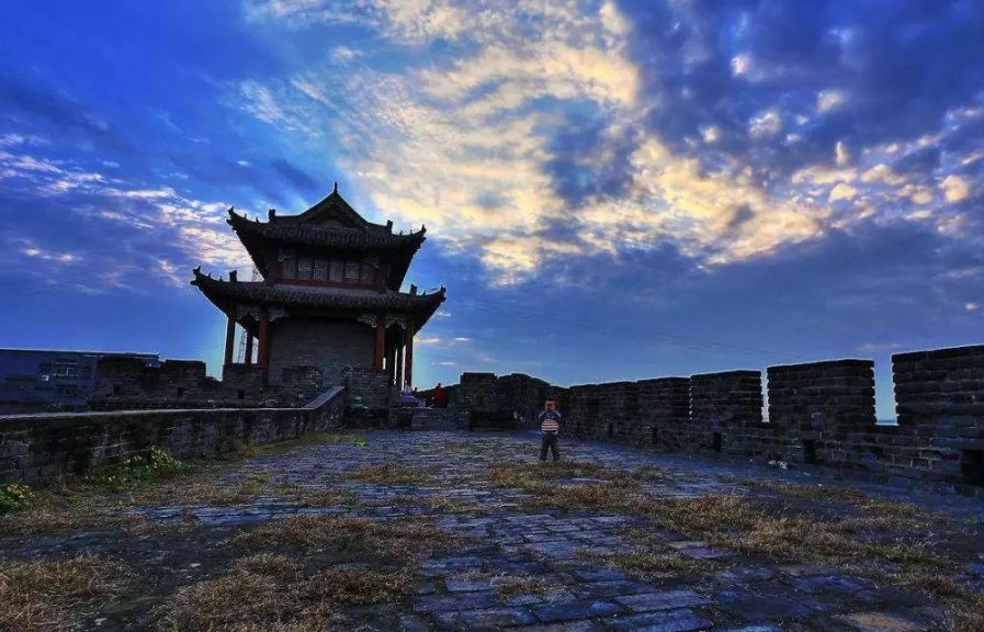 湖北冷門的千年古城，被譽為“華夏第一城池”，風景不輸平遙古城